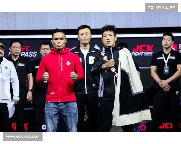 JCK觉城之夜N107前瞻:傲特根苏荣·苏赫巴图与陈睿领衔头条主赛。 JCK觉城之夜N107前瞻:傲特根苏荣·苏赫巴图与陈睿领衔头条主赛。